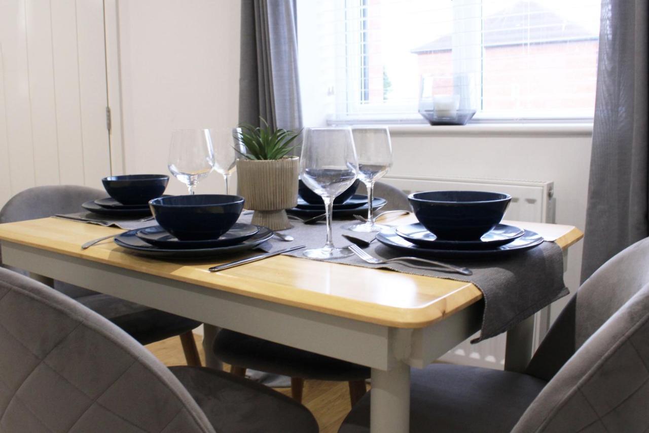 Abingdon - Private Flat With Garden & Parking 01 Apartment Ngoại thất bức ảnh